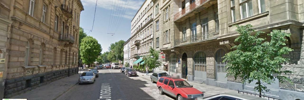Apartamento Near Park Franka Leópolis Exterior foto